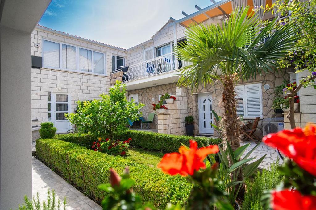 קאבטאט Villa Markoc מראה חיצוני תמונה