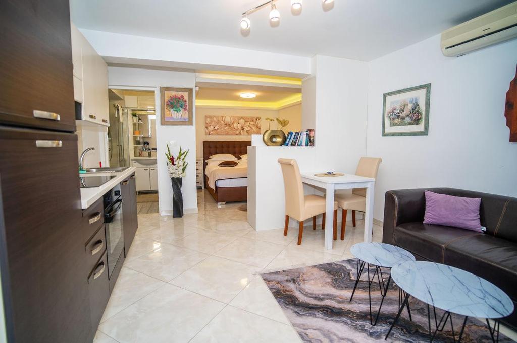 קאבטאט Villa Markoc מראה חיצוני תמונה