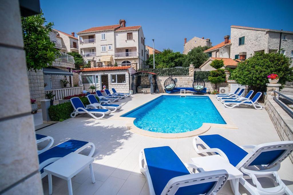 קאבטאט Villa Markoc מראה חיצוני תמונה